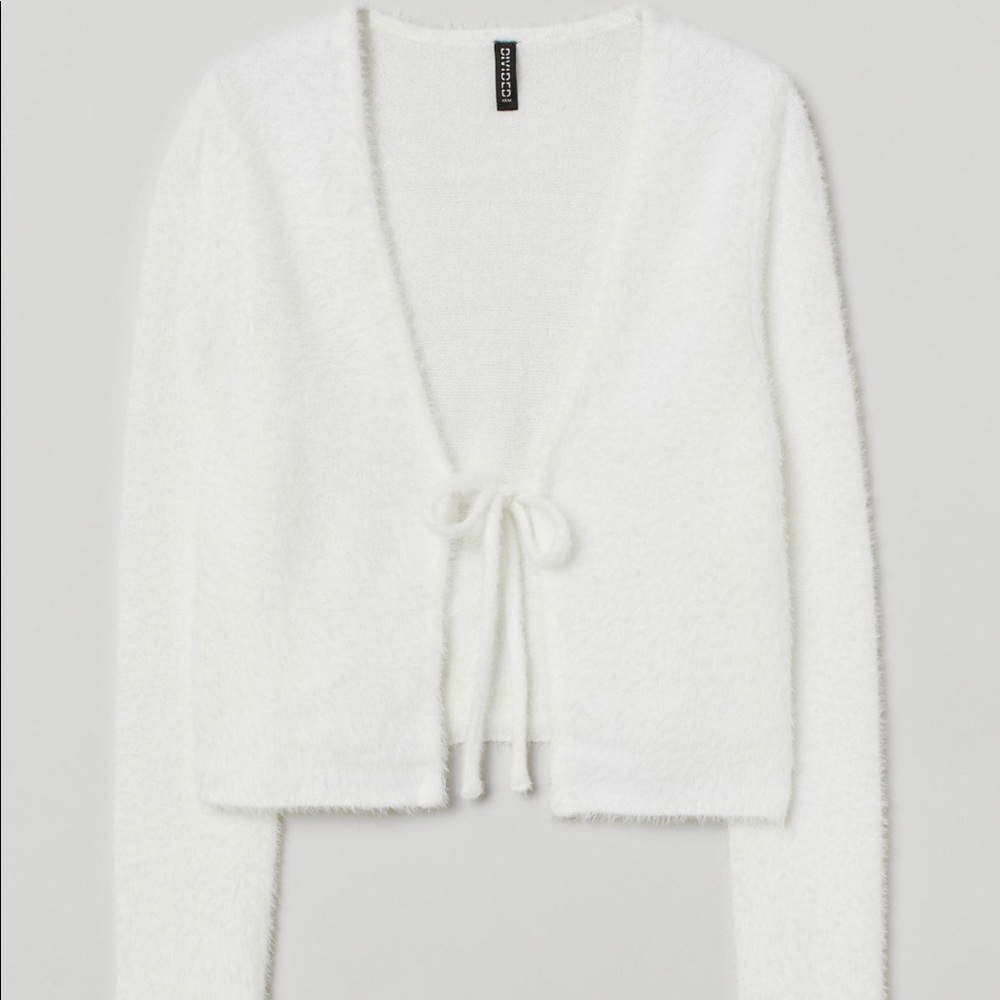 NWT fuzzy tie front cardigan
